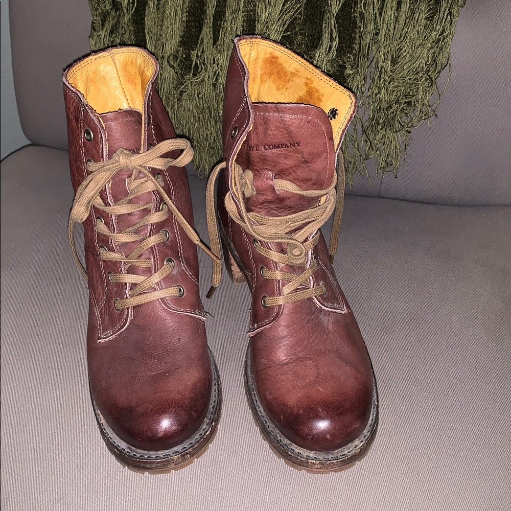 FRYE Sabrina lace-up Combat Boot Sz 7